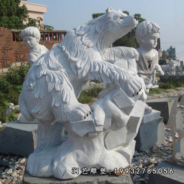 北极熊石雕，公园动物石雕