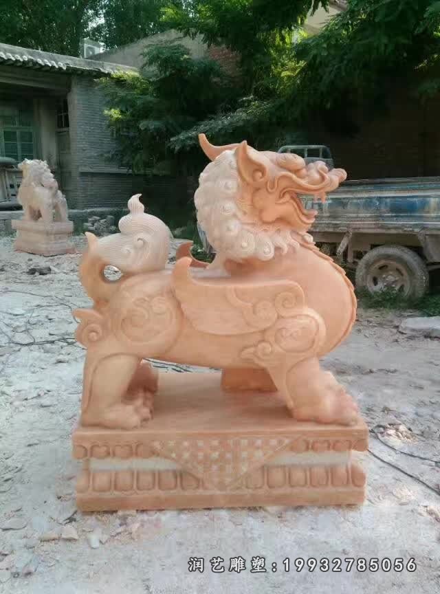步行街石雕貔貅 (74)