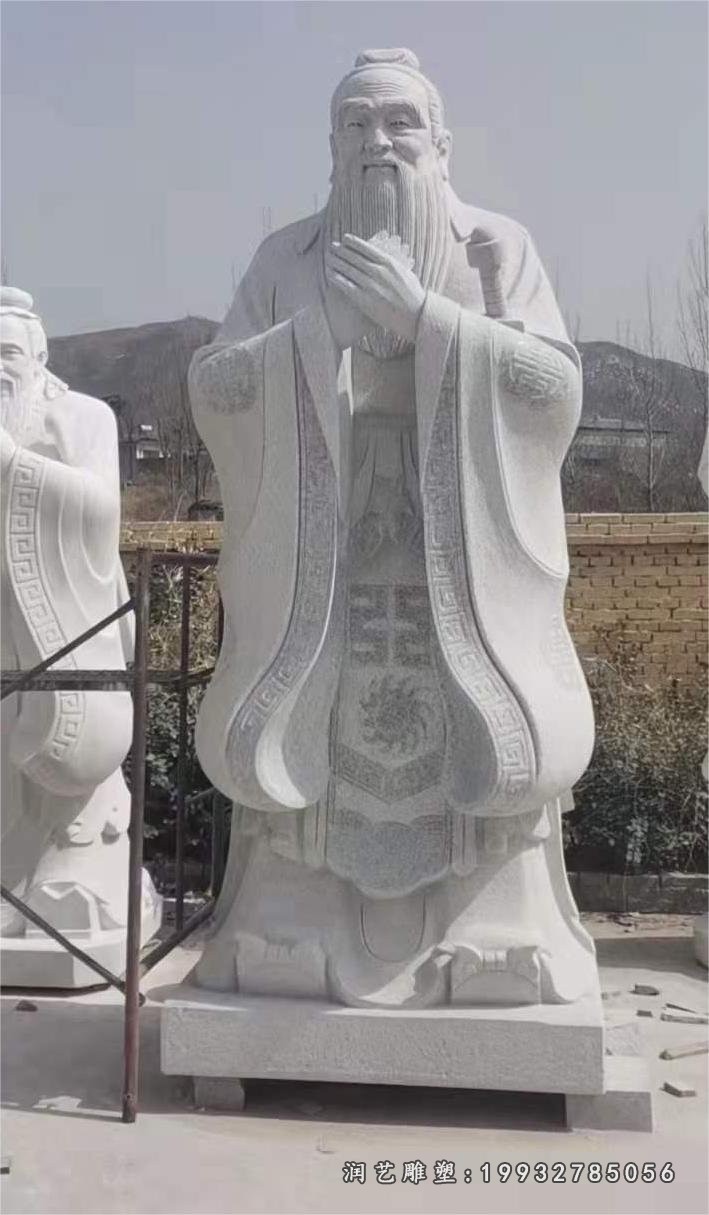 城市人物孔子石雕