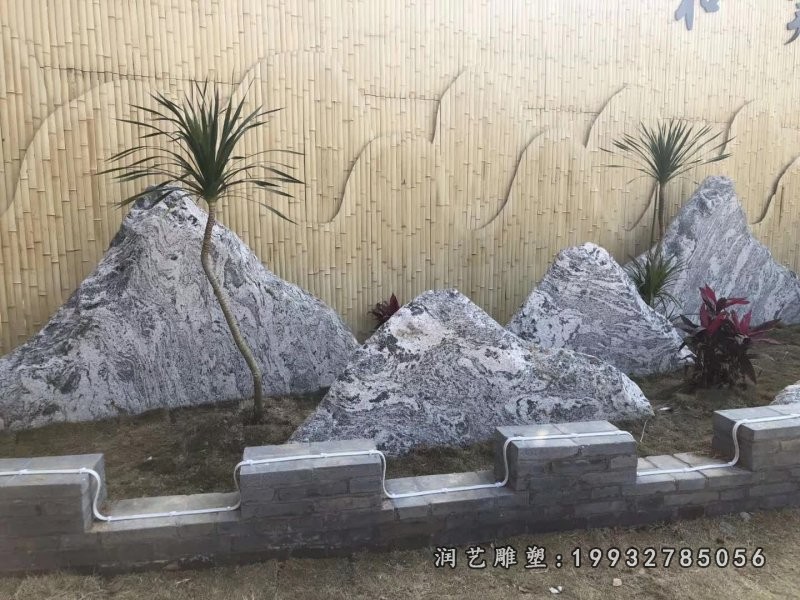 假山景观草坪石雕 (2)