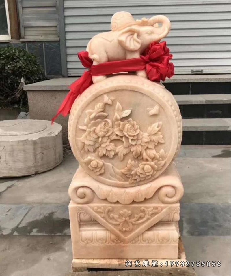 酒店门口晚霞红抱鼓石石雕 (4)