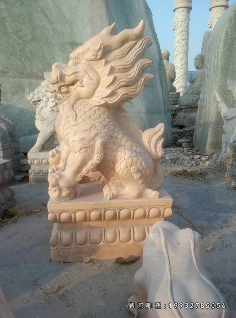 广场麒麟石雕 (19)