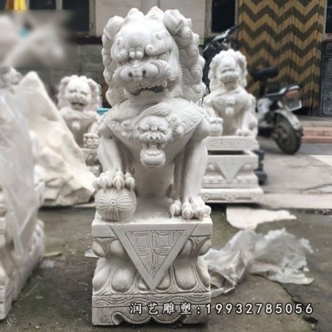 大理石狮子雕塑