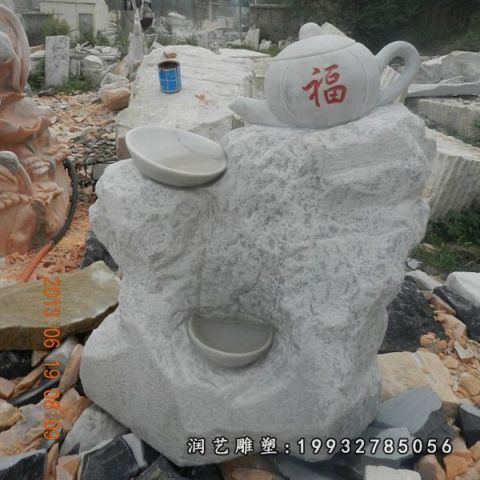 大理石公园水池雕塑
