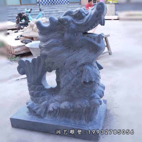 大理石龙公园雕塑