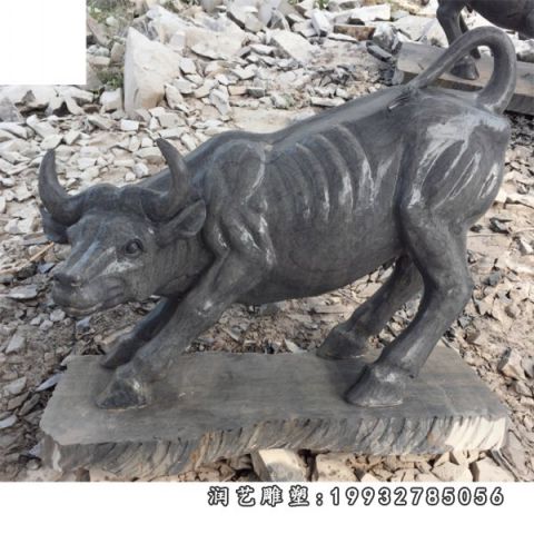 广场大理石牛雕塑