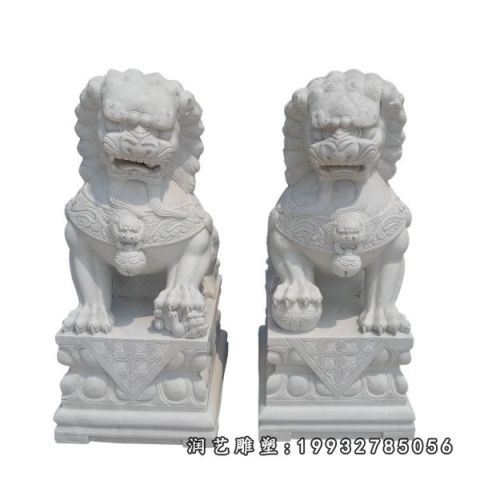 门口大理石狮子雕塑