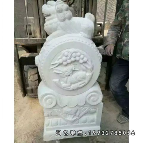 酒店汉白玉抱鼓石景观雕塑