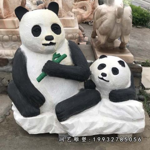 草坪大理石熊猫动物雕塑