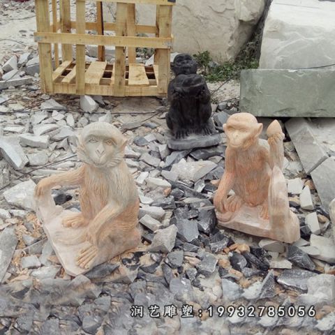 小区晚霞红猴子雕塑