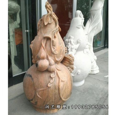草坪晚霞红葫芦景观雕塑