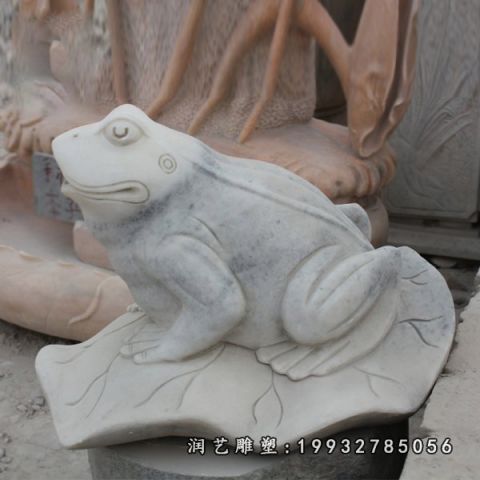 街道大理石青蛙雕塑