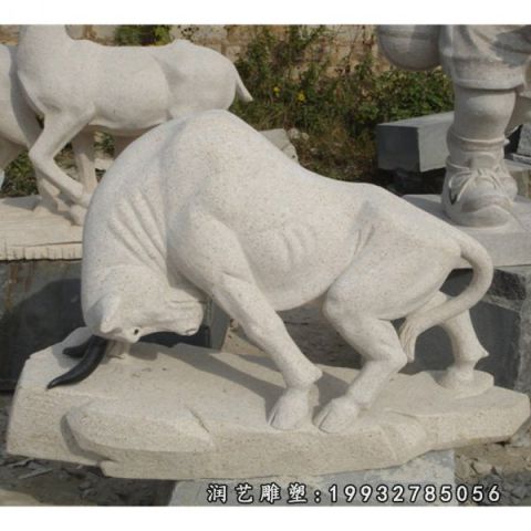 街道牛动物石雕