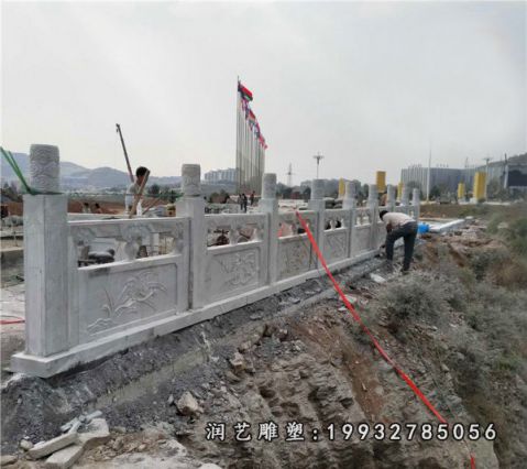 街道大理石栏板雕塑