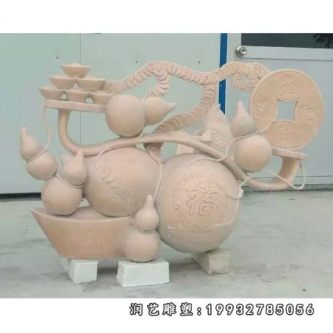 公园晚霞红葫芦雕塑