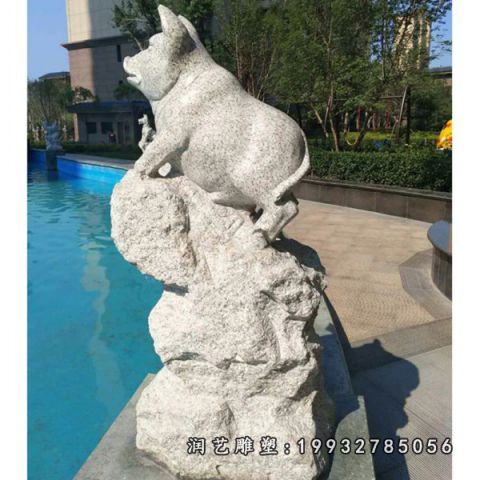 公园大理石猪雕塑
