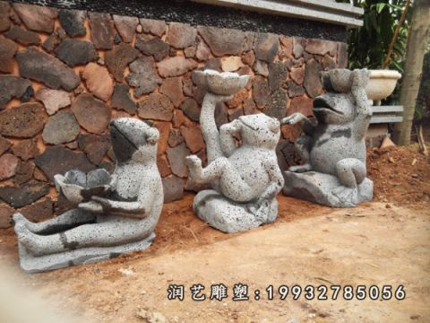 广场大理石青蛙雕塑