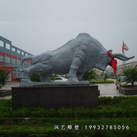 企业牛动物石雕