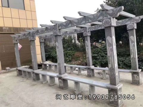 草坪大理石长廊雕塑