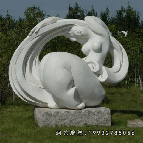 草坪抽象人物石雕
