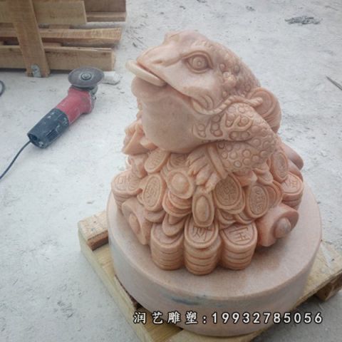 园林晚霞红金蟾动物雕塑