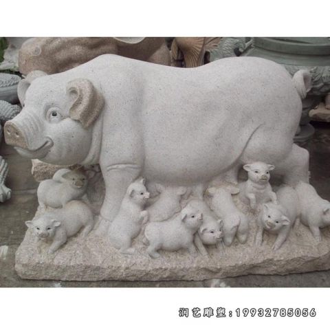 草坪动物猪石雕