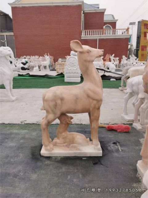 庭院动物鹿石雕