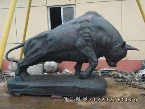 游乐场动物牛石雕